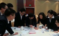 做好客戶服務(wù)的“兩把刷子”
