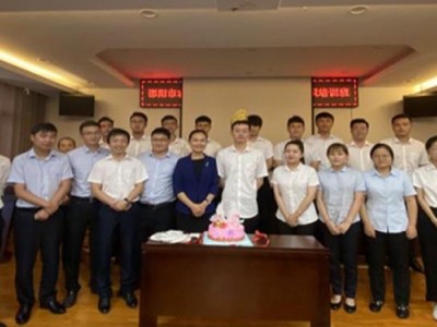 新媒體 新征程 ——互聯網時代優秀客戶經理養成記